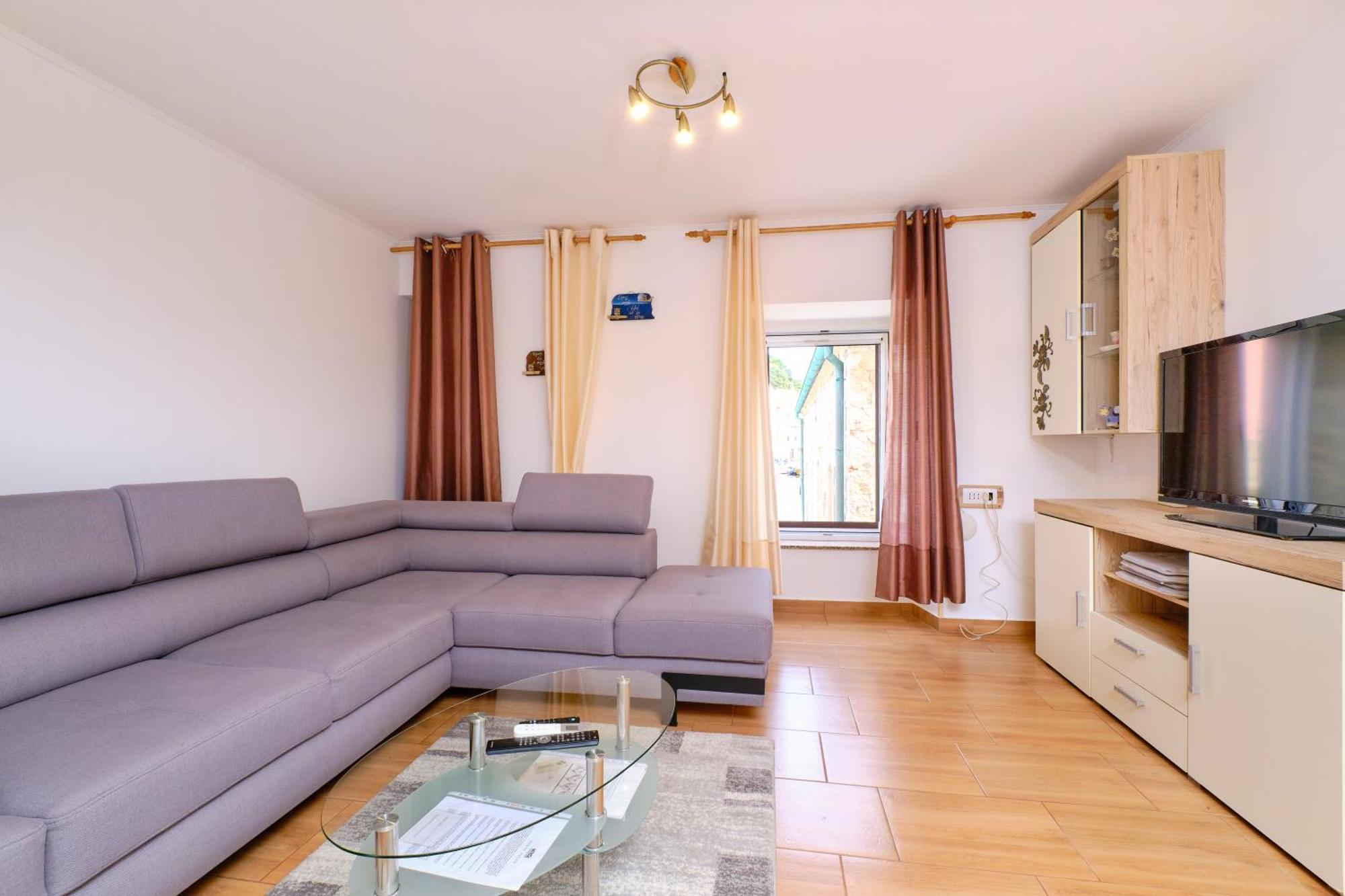Apartments Antonella ヴェリ・ロシニュ エクステリア 写真