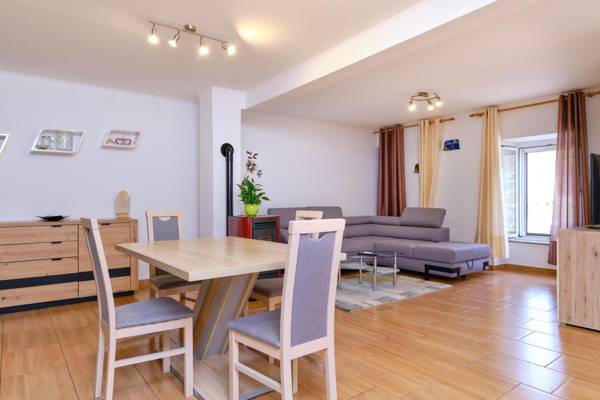 Apartments Antonella ヴェリ・ロシニュ エクステリア 写真