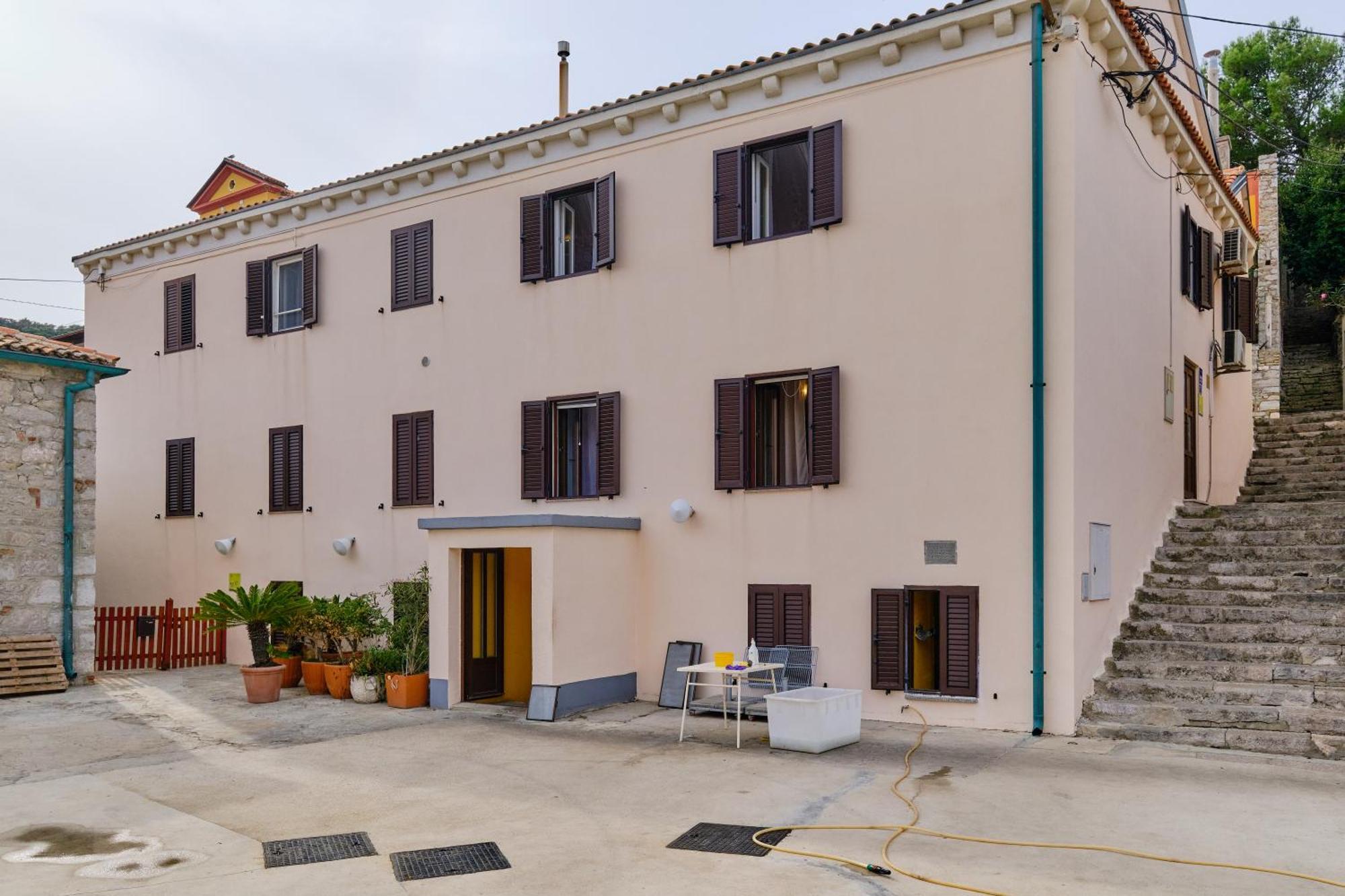 Apartments Antonella ヴェリ・ロシニュ エクステリア 写真