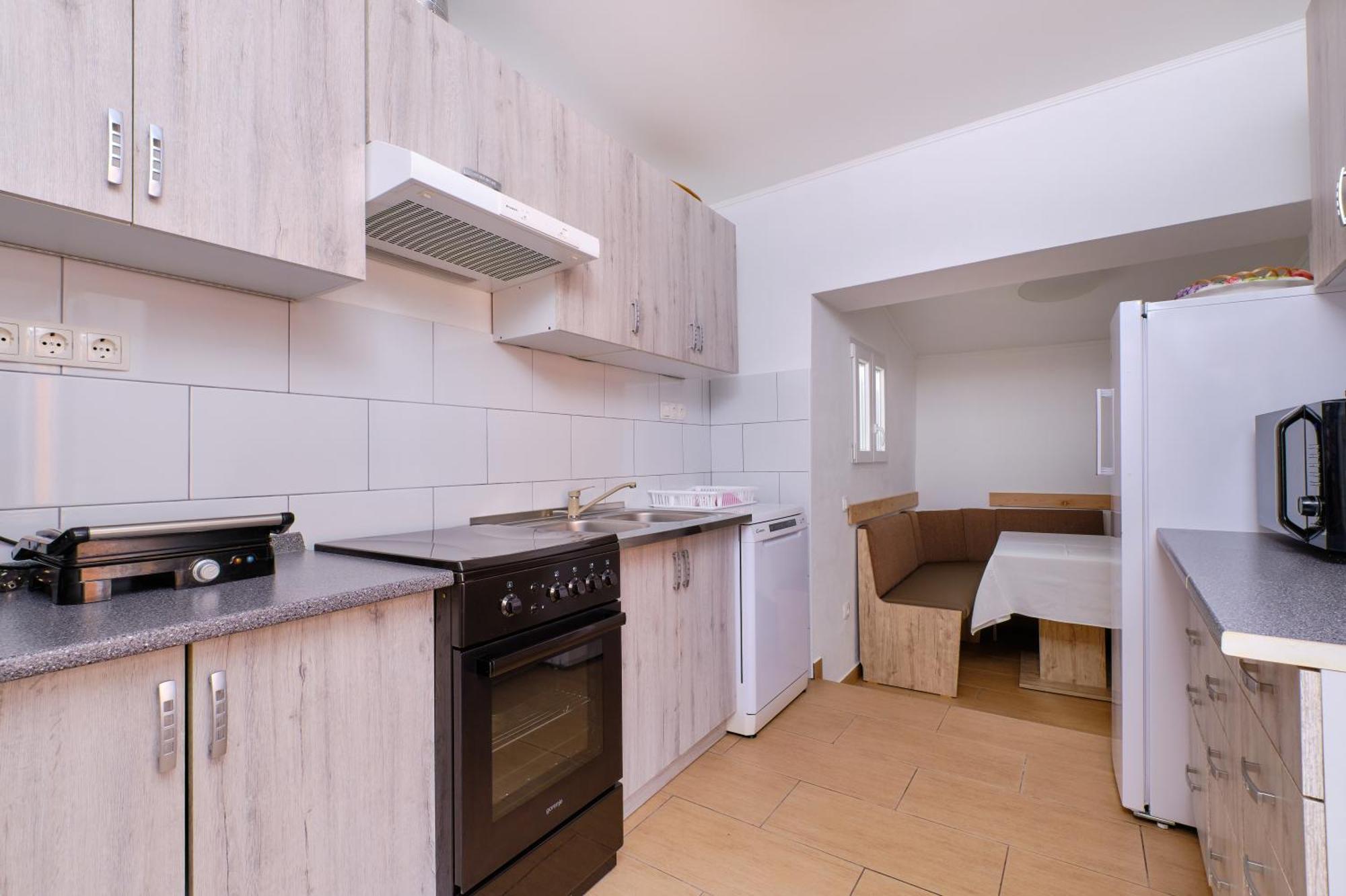 Apartments Antonella ヴェリ・ロシニュ エクステリア 写真