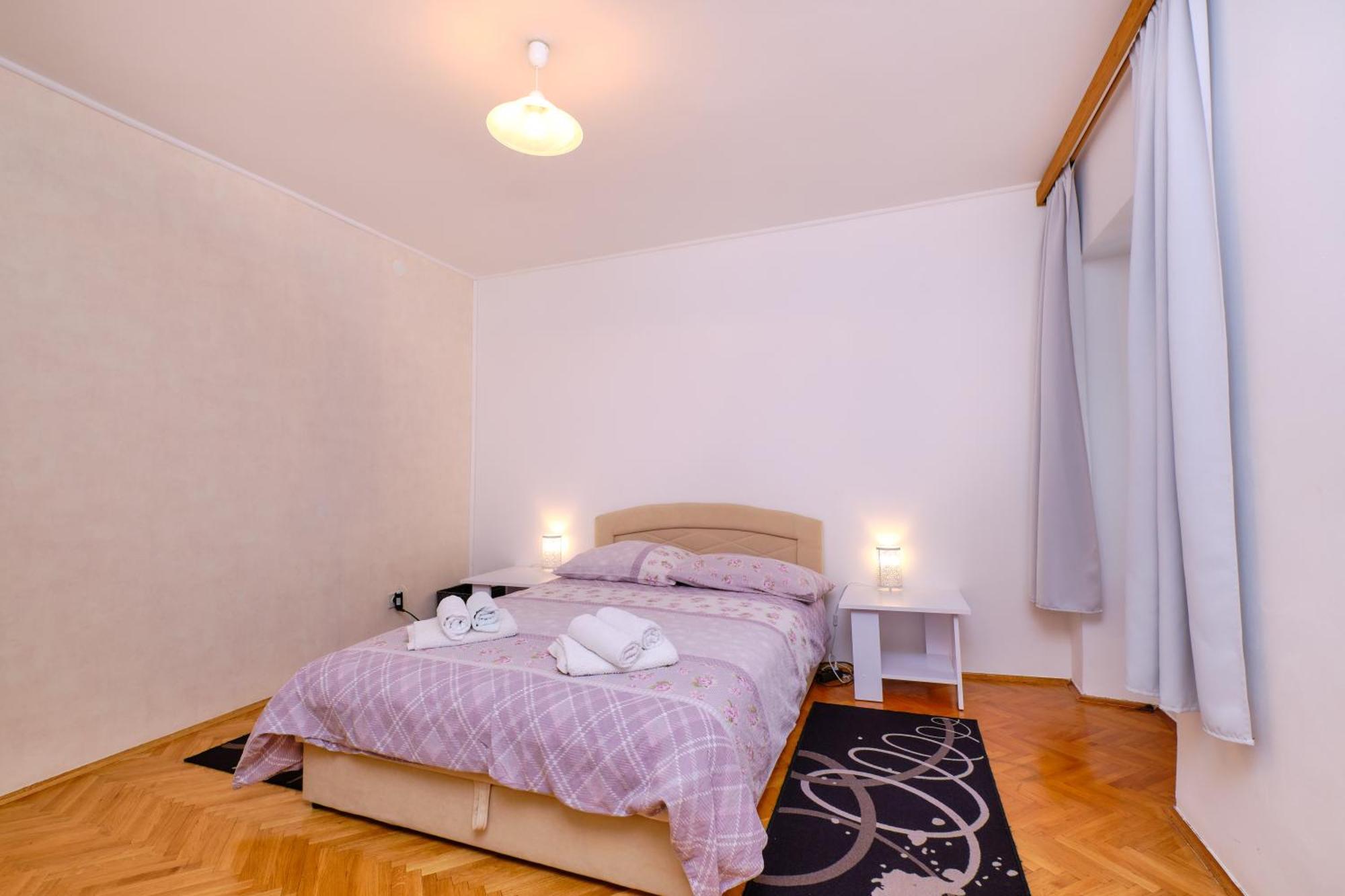 Apartments Antonella ヴェリ・ロシニュ エクステリア 写真