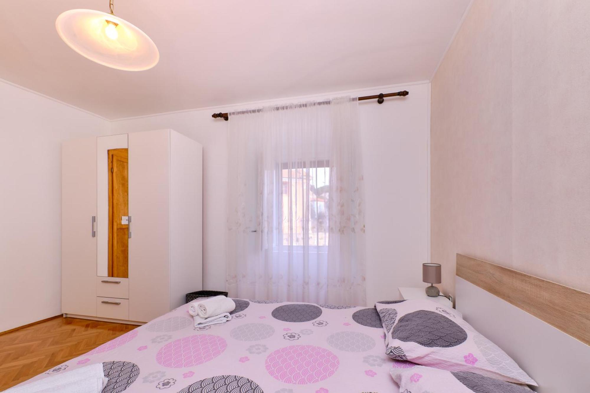 Apartments Antonella ヴェリ・ロシニュ エクステリア 写真